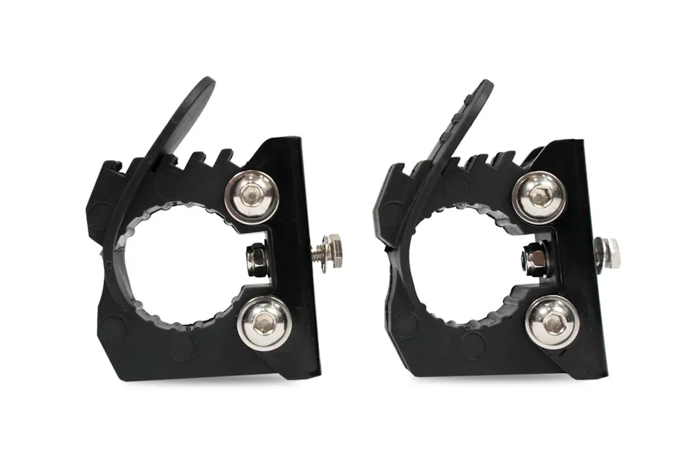 DV8 Offroad UNRM-01