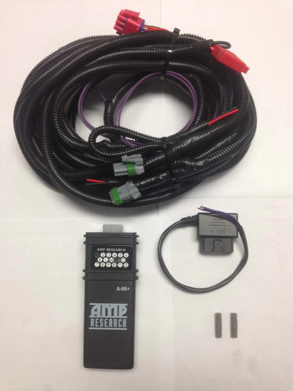 AMP Research 76401-01A
