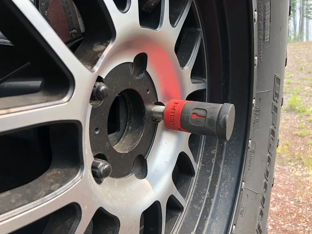 BOLT 5922986