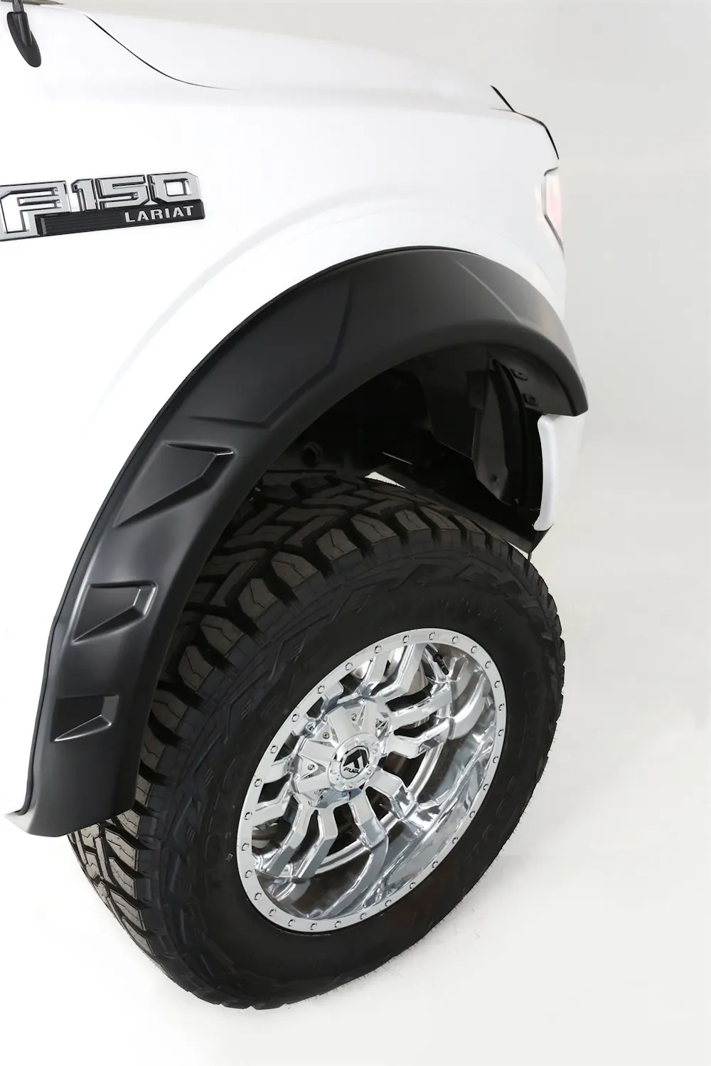 Bushwacker 20112-02