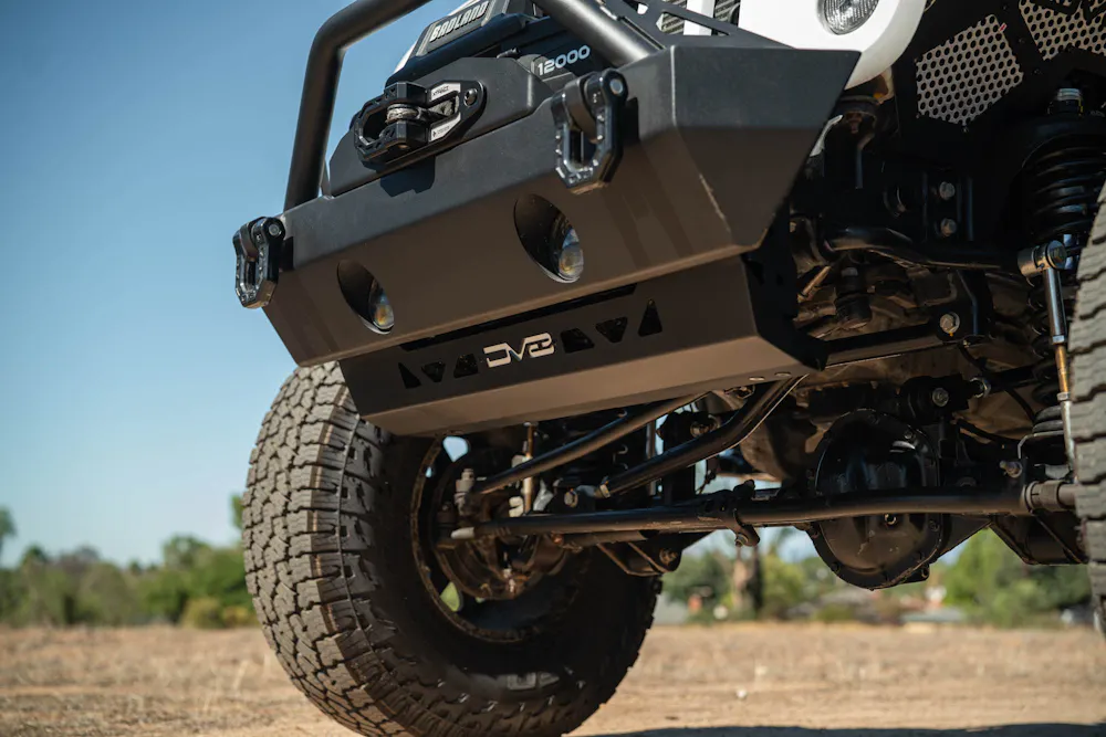 DV8 Offroad SPJK-01