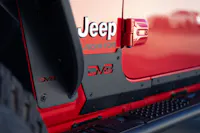 DV8 Offroad SRGL-09