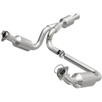 MagnaFlow Exhaust Products 5582578